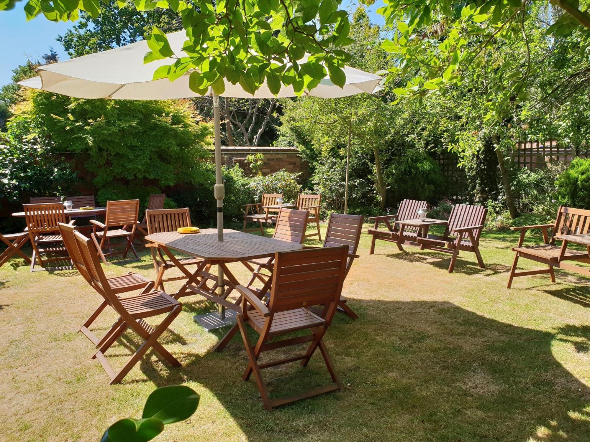 Victoria Park Lodge Leamington Spa Esterno foto